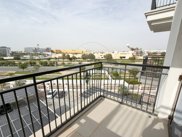 √Fully Furnished | Up to 12 Cheques | Mid Level√