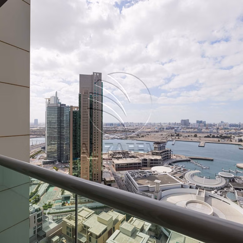 √ High Level | Vacant | Sea and Skyline Views √
