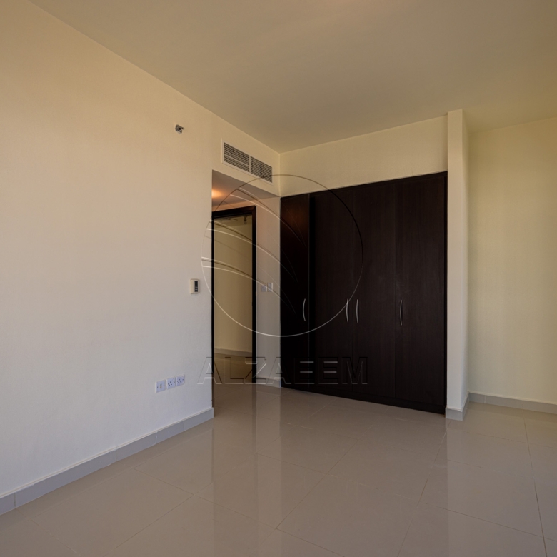 √ Exclusive | VACANT | Corner 2+S | 4 Payments √