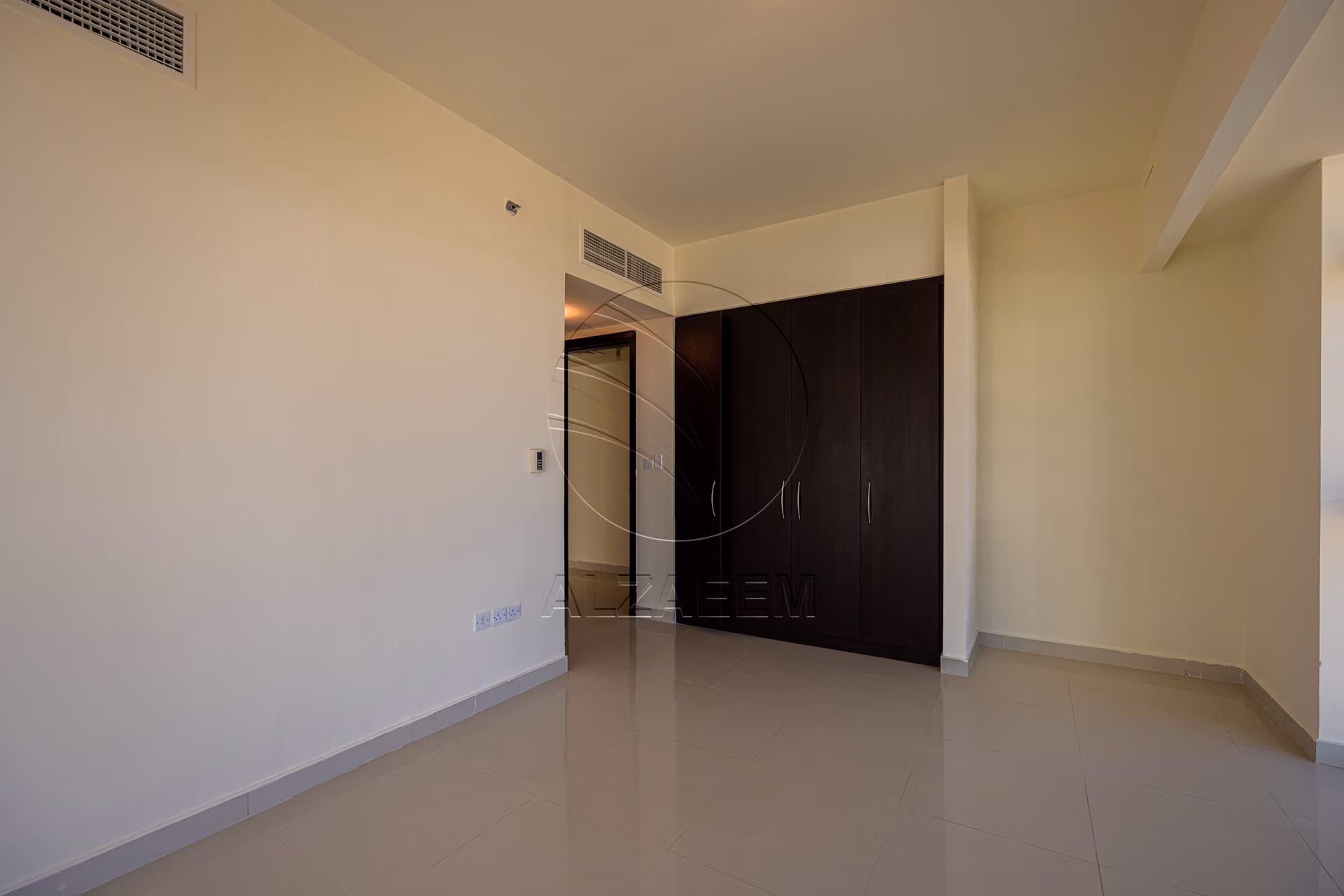 √ Exclusive | VACANT | Corner 2+S | 4 Payments √