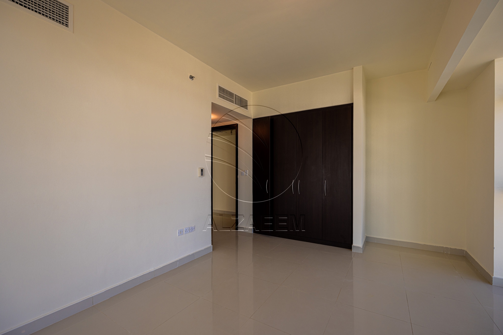 √ Exclusive | VACANT | Corner 2+S | 4 Payments √