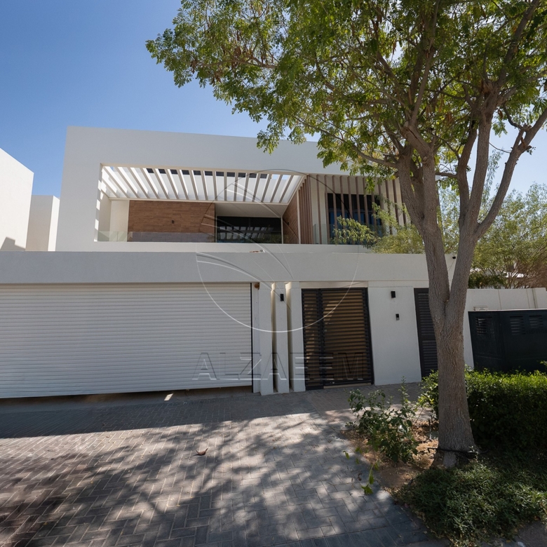 √Corner Unit | 5BR Villa with Pod | 2 Majlis√