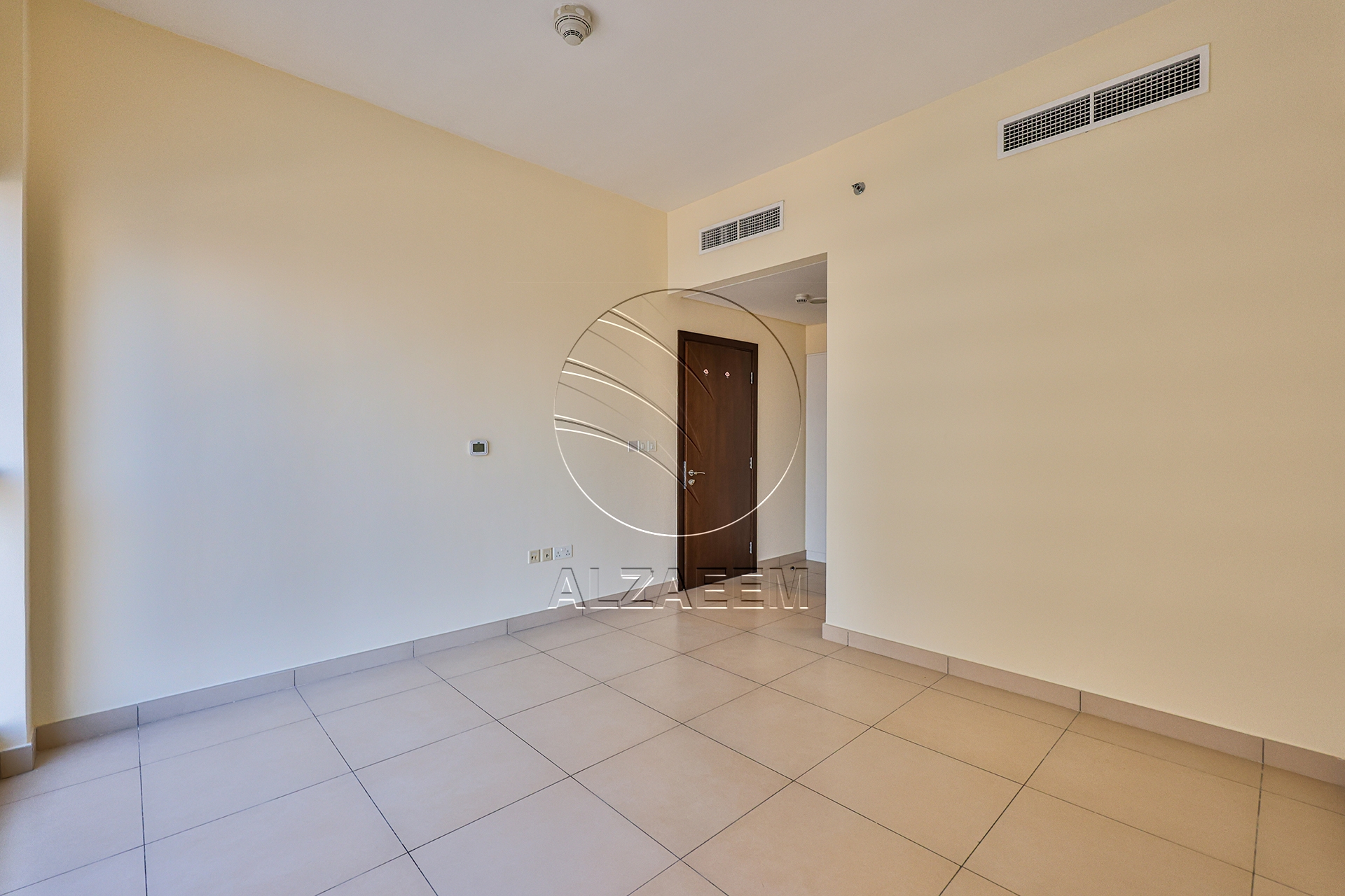High Level and Vacant | Full Canal View Unit