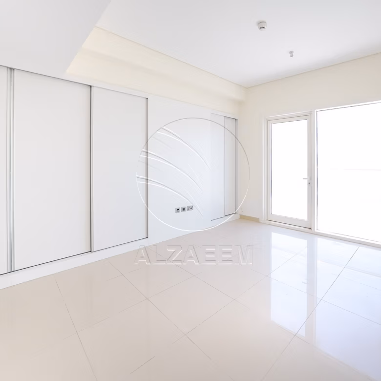 TOP FLOOR | Full Sea View | Move-in Ready