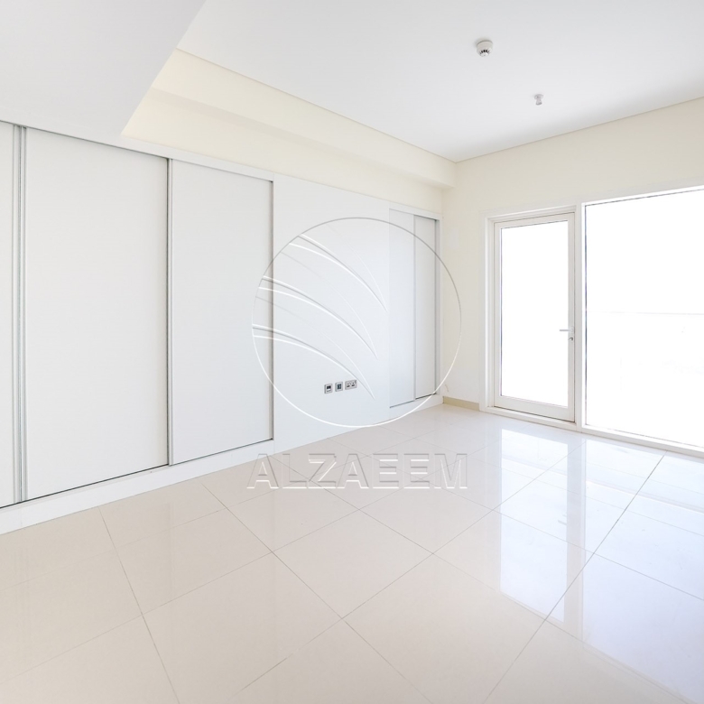 TOP FLOOR | Full Sea View | Move-in Ready