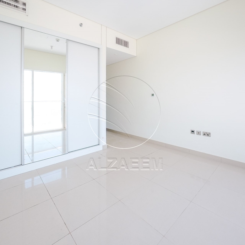 TOP FLOOR | Full Sea View | Move-in Ready