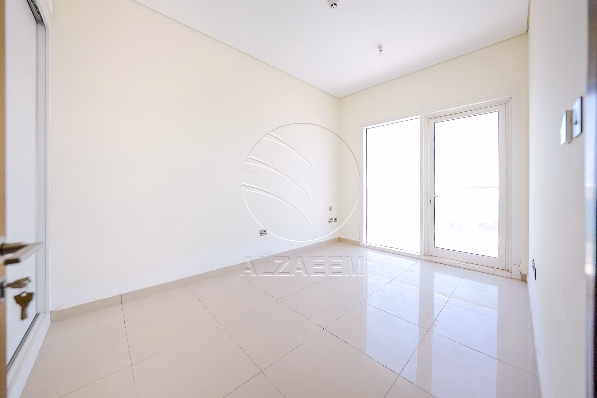 TOP FLOOR | Full Sea View | Move-in Ready