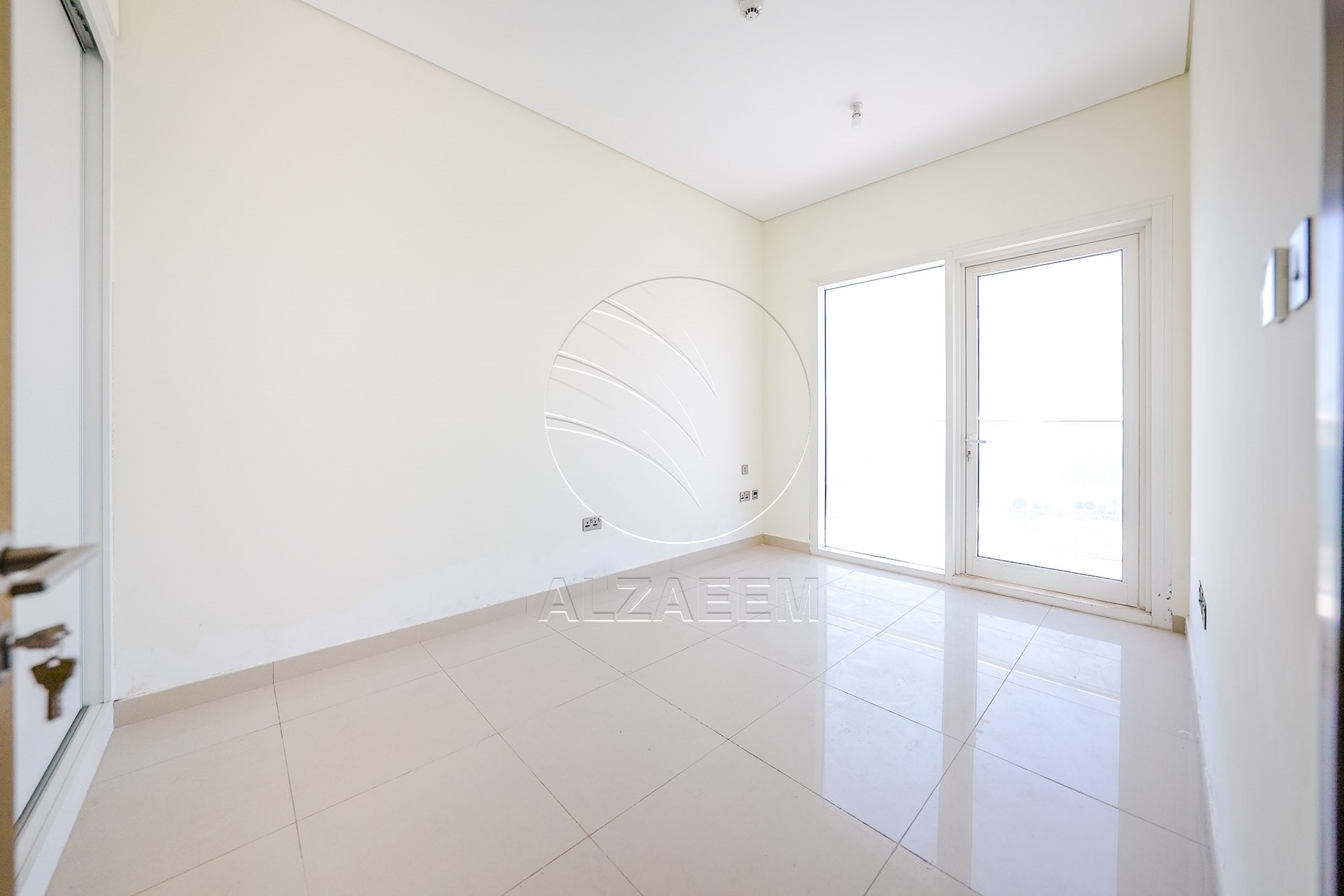 TOP FLOOR | Full Sea View | Move-in Ready