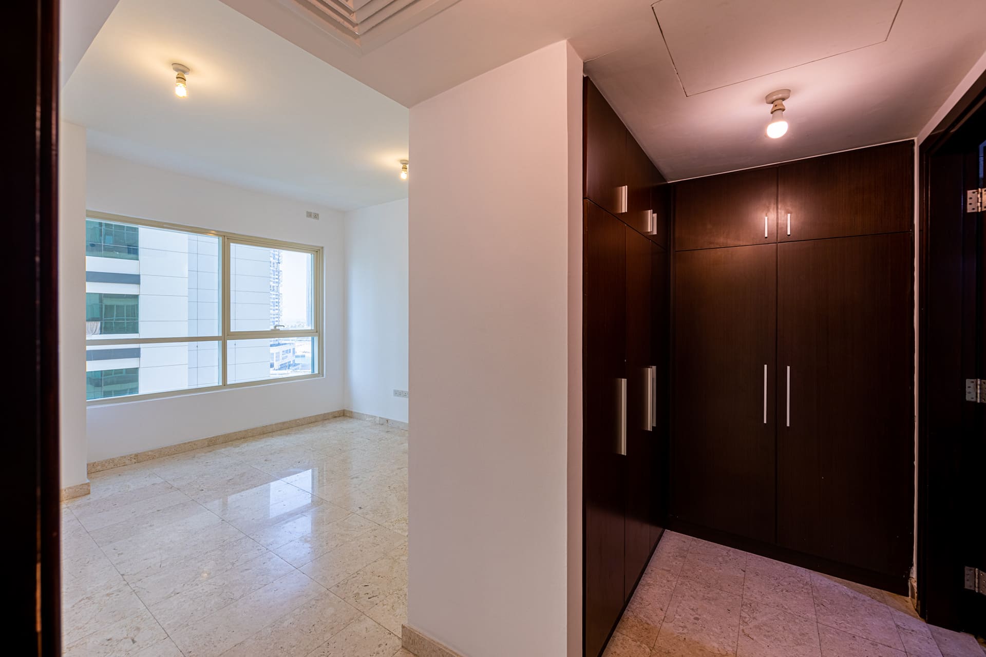√High Floor | Balcony | Pool and Partial Sea View√