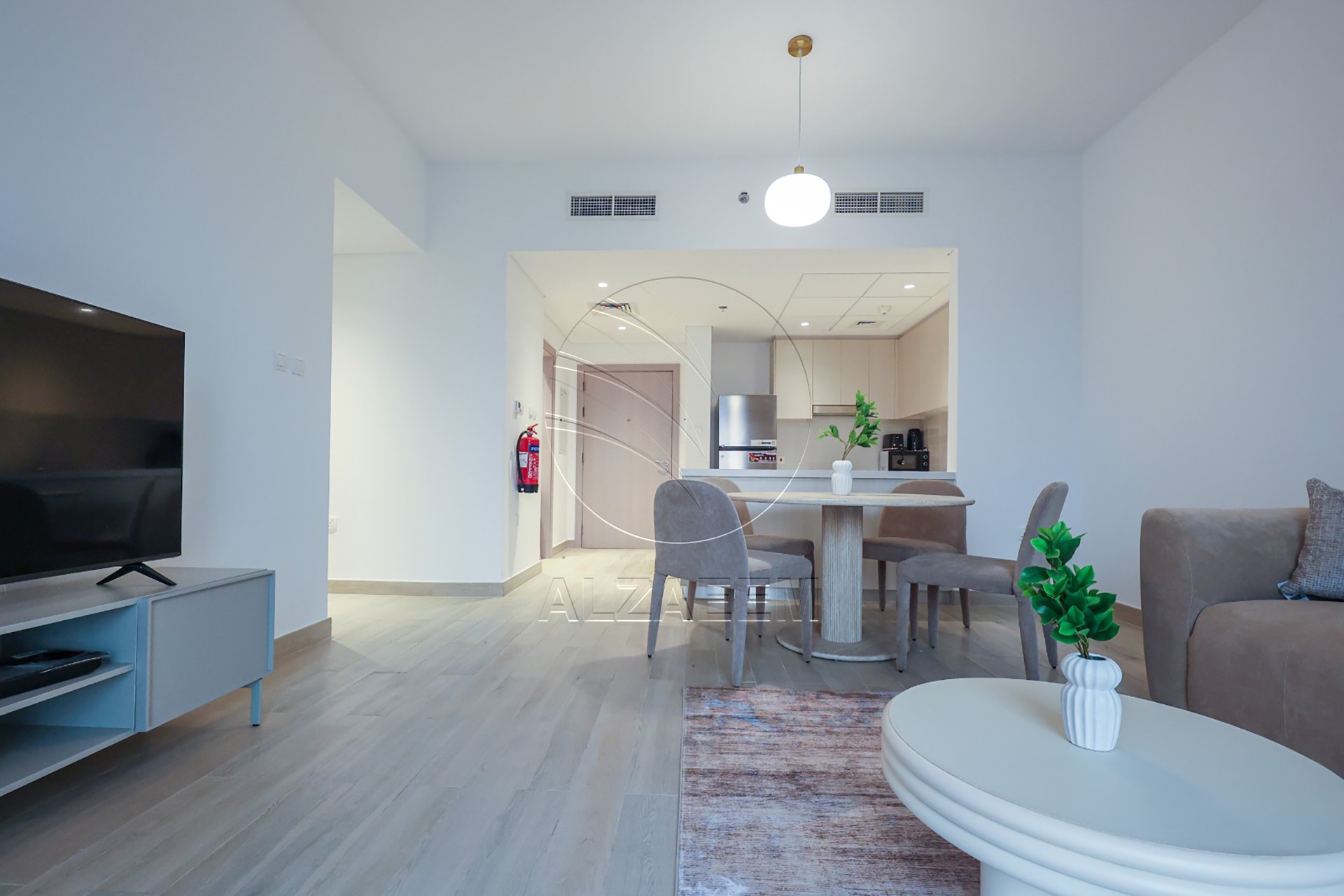 Partial Canal View | Furnished | Up to 3 Payments