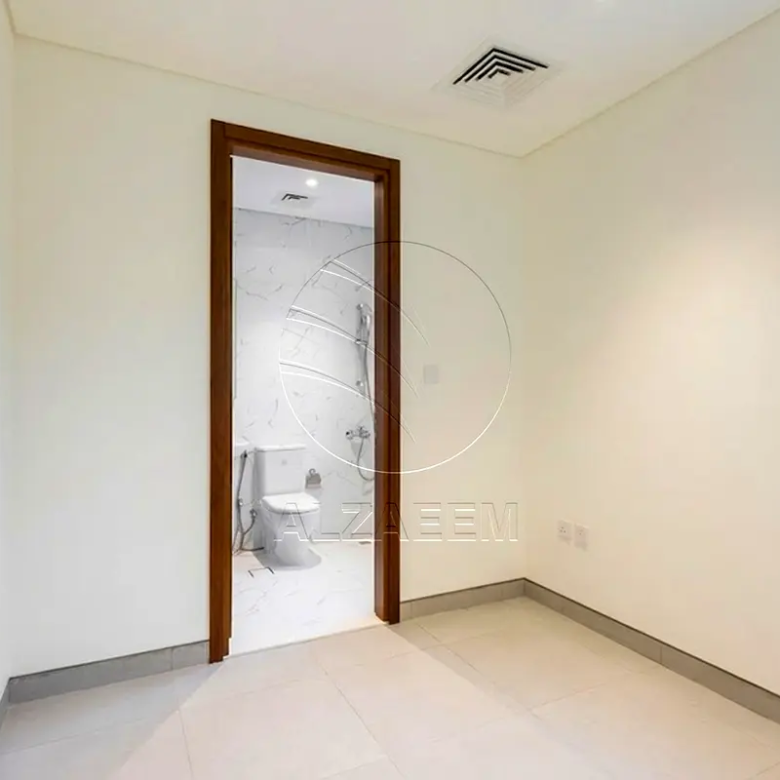 UPGRADED with Maid’s Room | Landscaped + Fountain