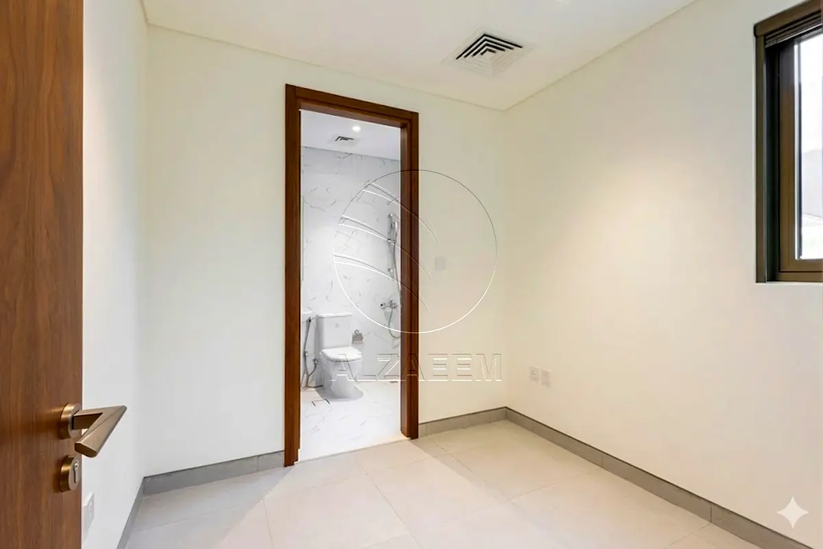UPGRADED with Maid’s Room | Landscaped + Fountain