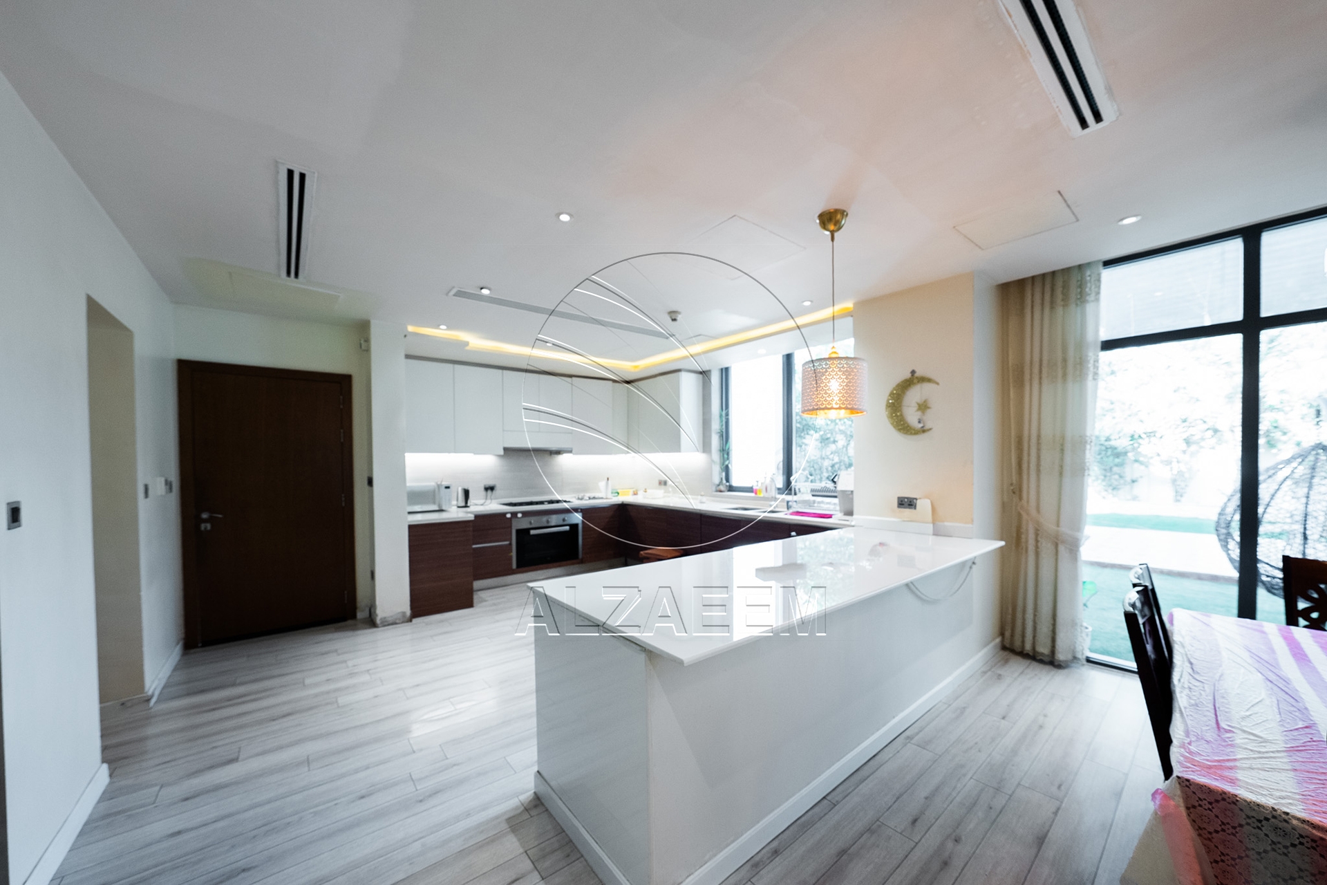 VIP | Upgraded Villa | Corner Single Row | Jacuzzi