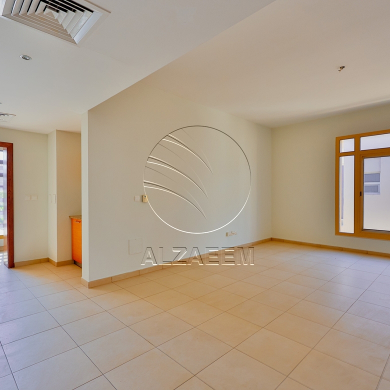Vacant | Private Pool | For Investment or End Use