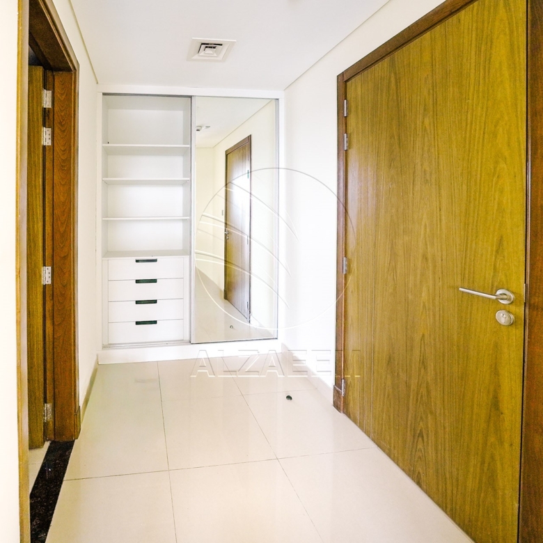 TOP FLOOR | Full Sea View | Move-in Ready