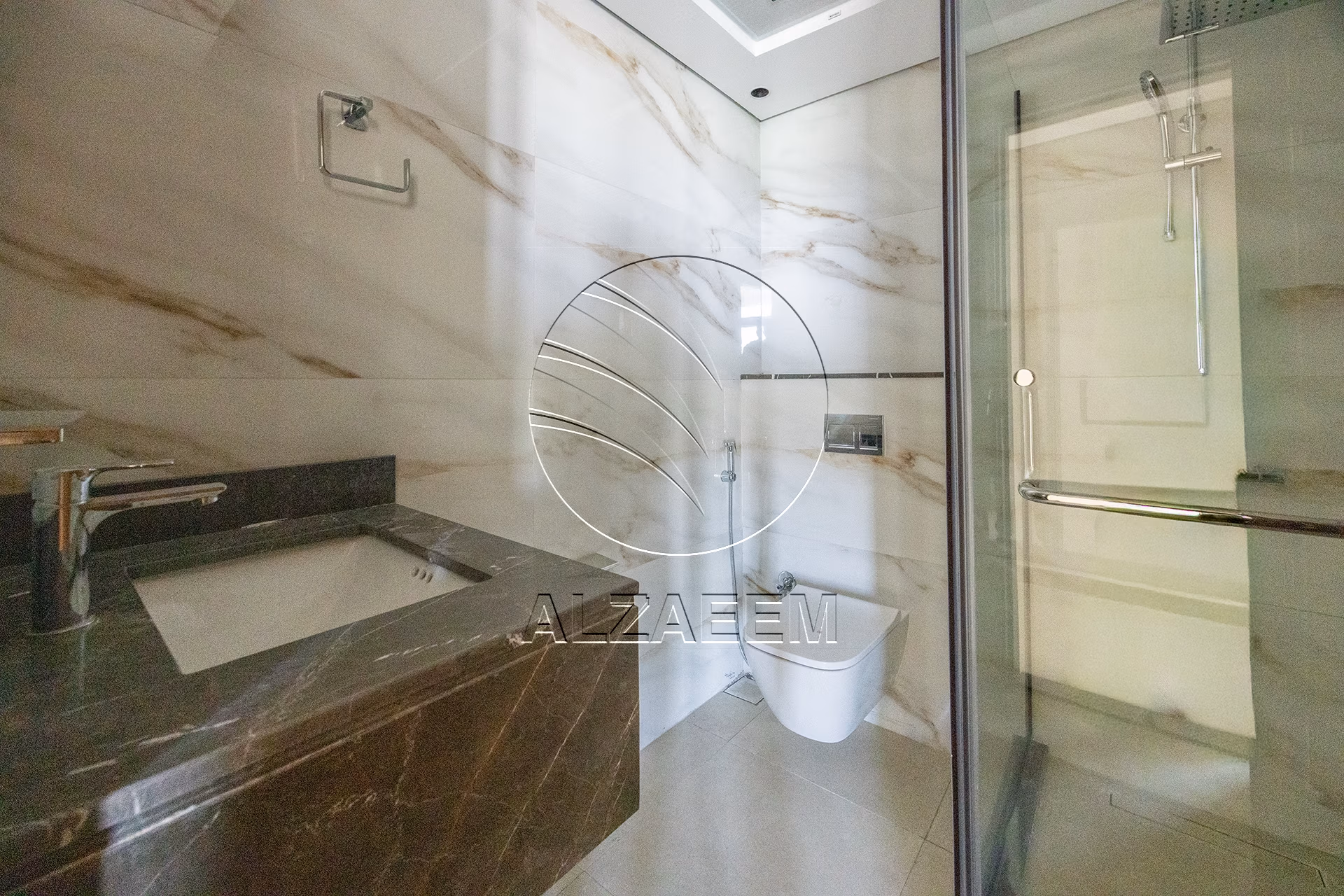 √ Move in Ready | Corner Layout | Prime Location √