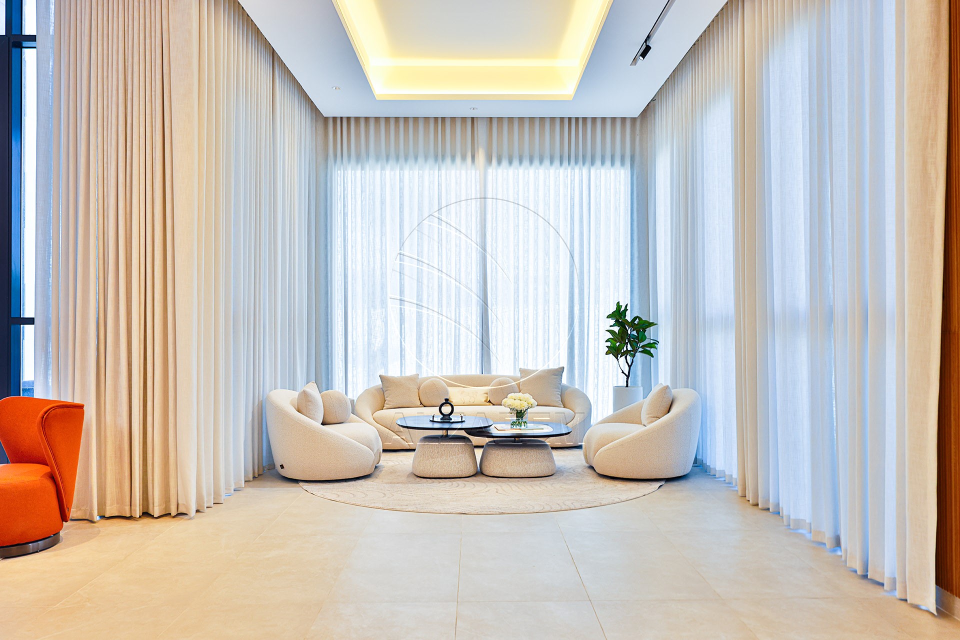 √ Single Row End | High Ceiling | Luxury Living √