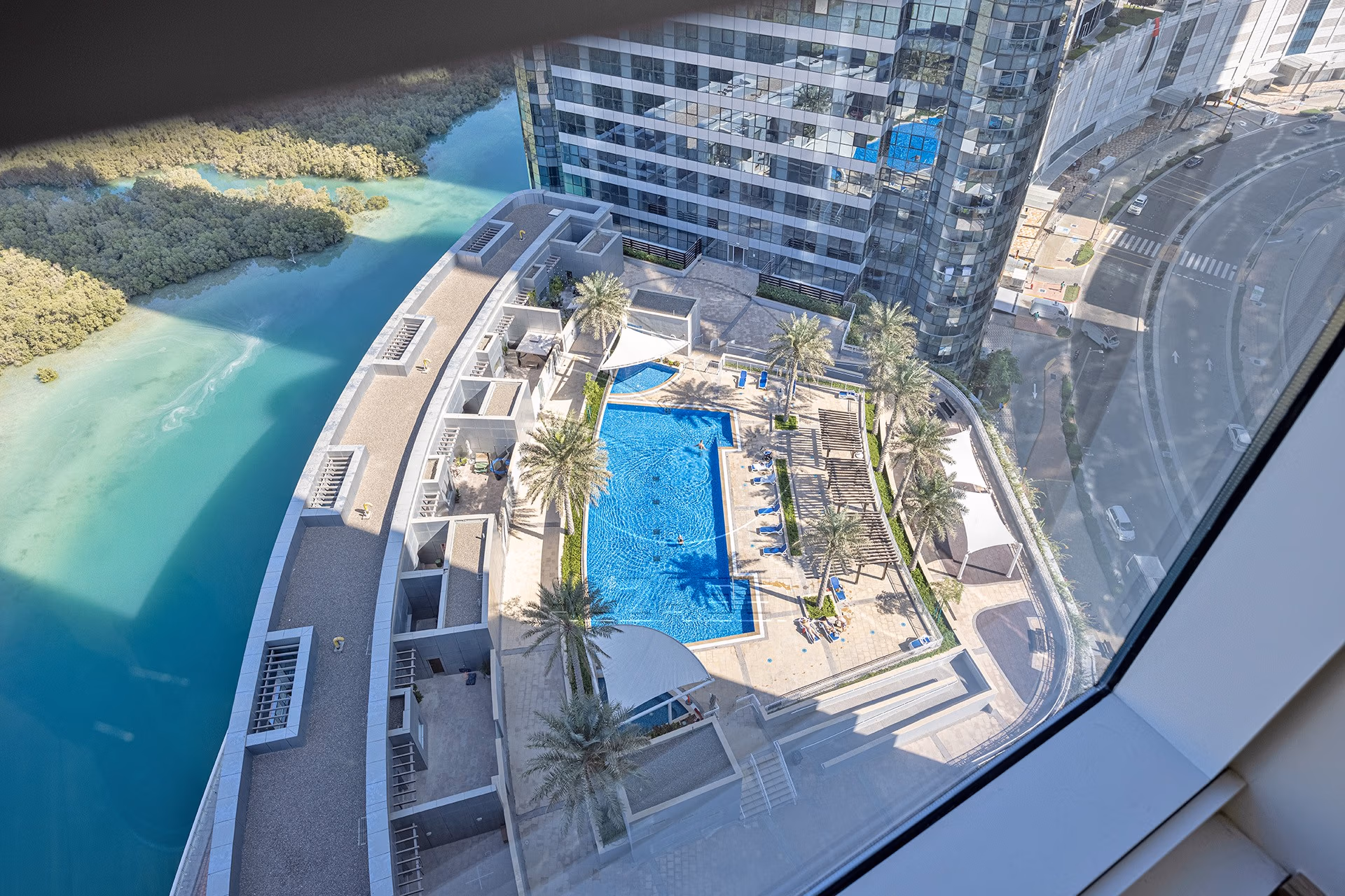 VACANT |1BR with Lovely View | Higher Floor