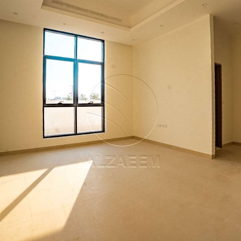 √Near Hand Over! Single Row Villa | High Ceiling√