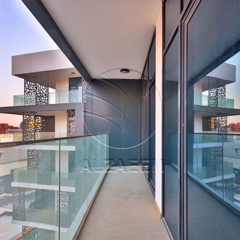 FURNISHED! Overlooking the Pool | Up to 2 Payments