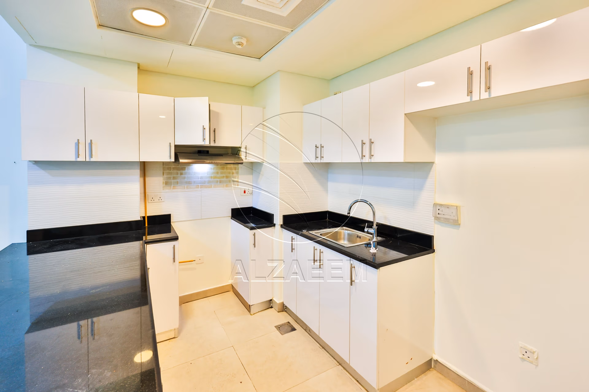 √Pool /Community View | High Floor | Rent Refund√