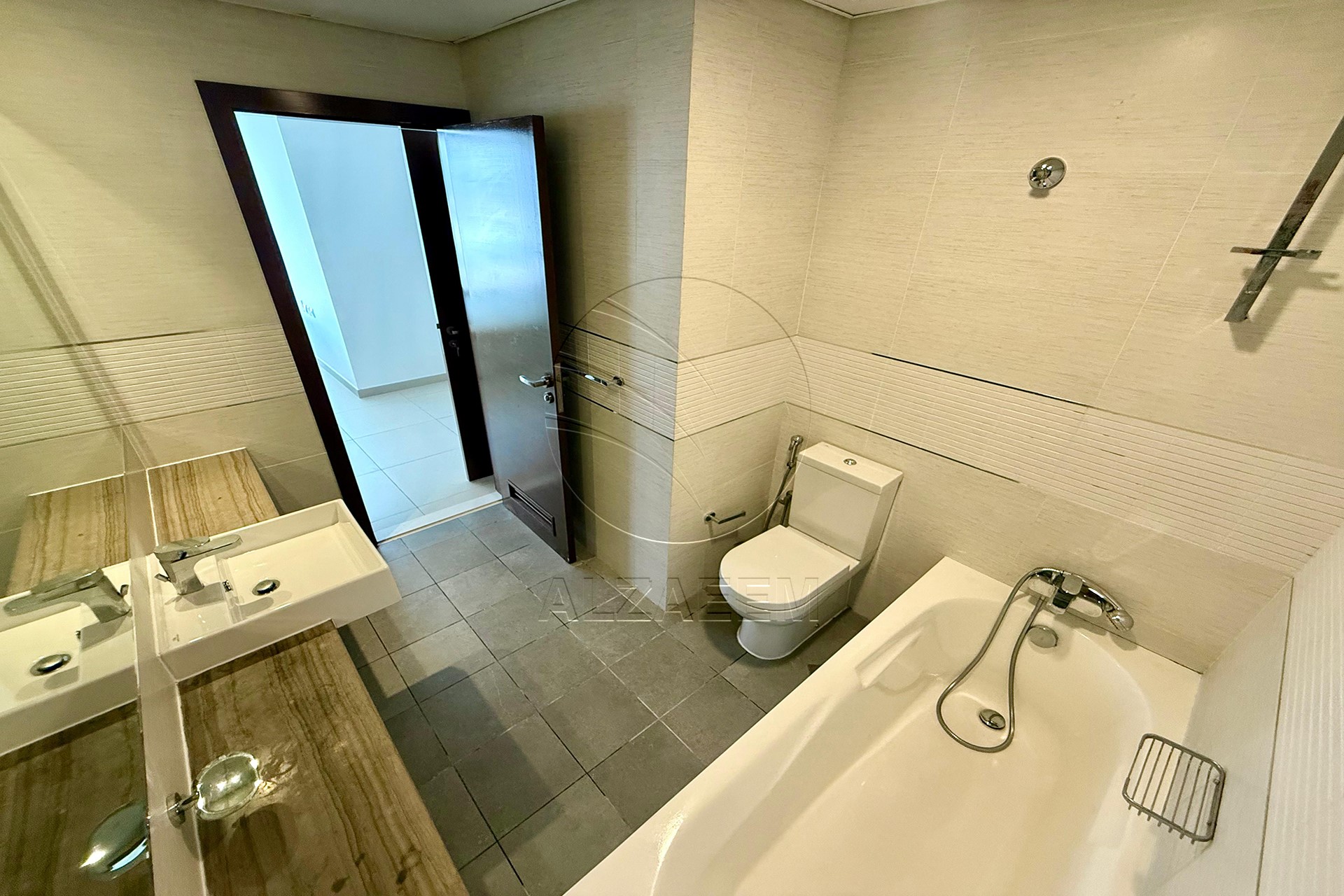 4 Payments | Hot Deal | VACANT | Partial Sea View