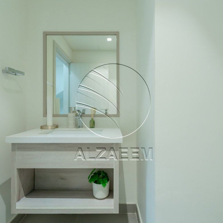 VACANT! Corner | Single Row | Fully Furnished