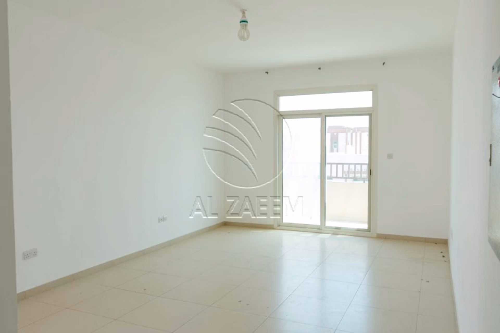 √Studio Type | Mid Level | Pool view√