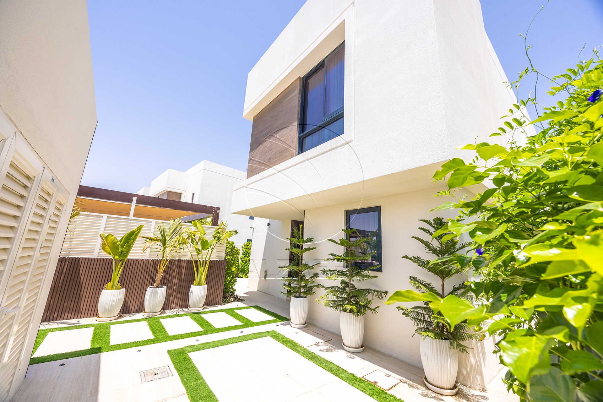 √1st Tenant | Furnished + Upgraded | Private Pool√