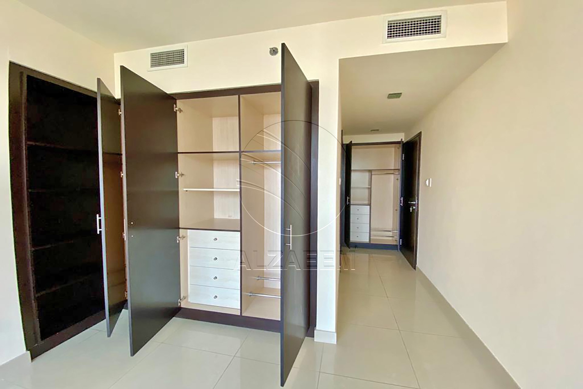 1BR+1 | UPCOMING | Facing the Vibrant Community