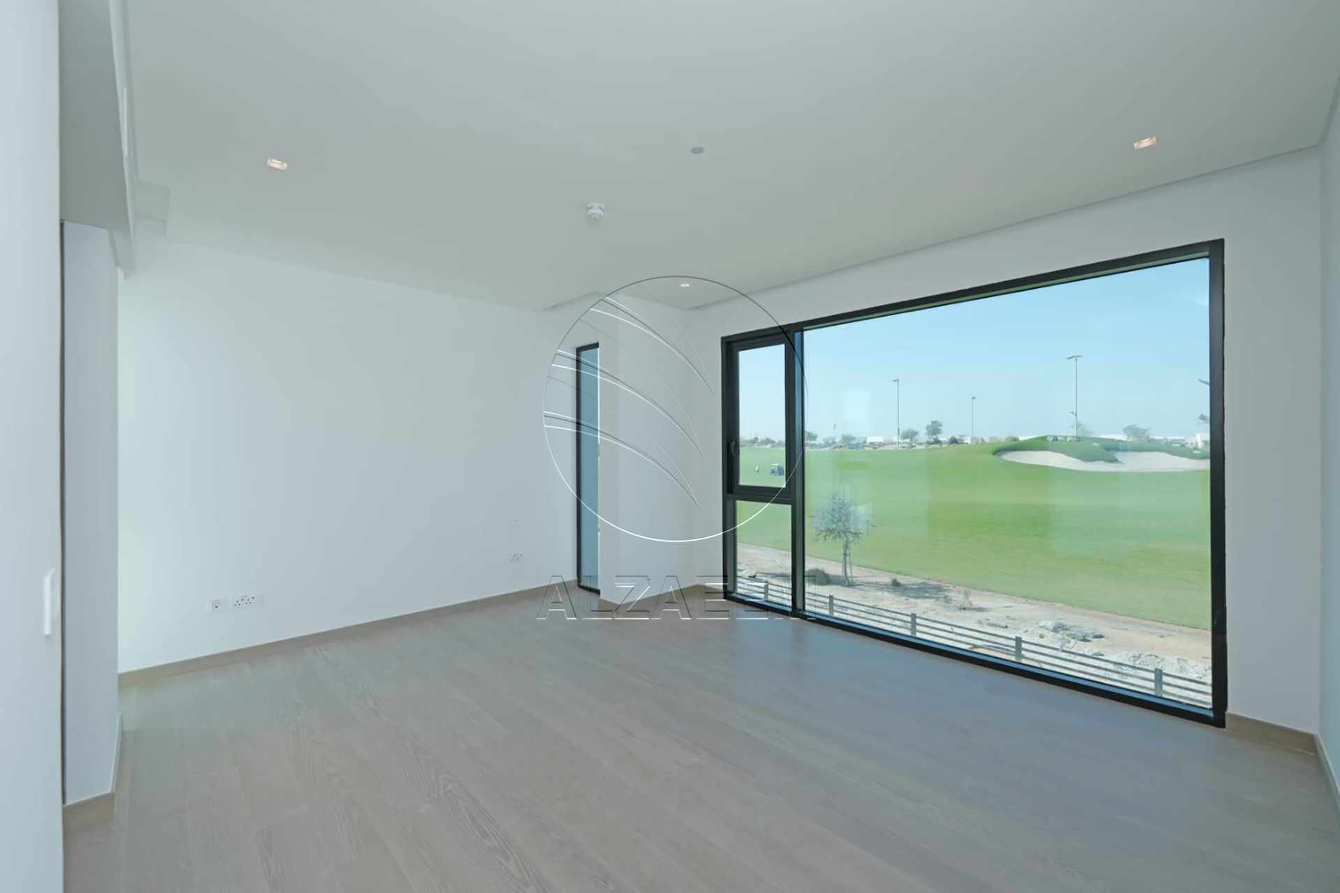 Full Golf Course 4F | Single Row | Move-in Ready