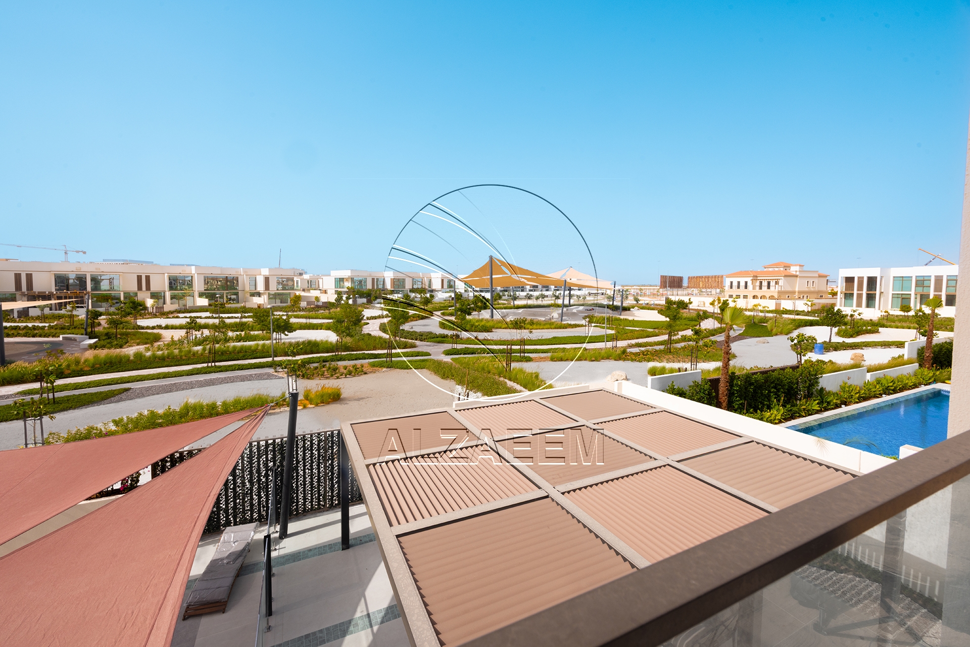 √CORNER 5BR Villa with Pool | Landscaped Garden√