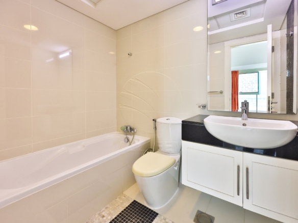 √ VACANT and Exclusive | Sea View | Big Balcony √