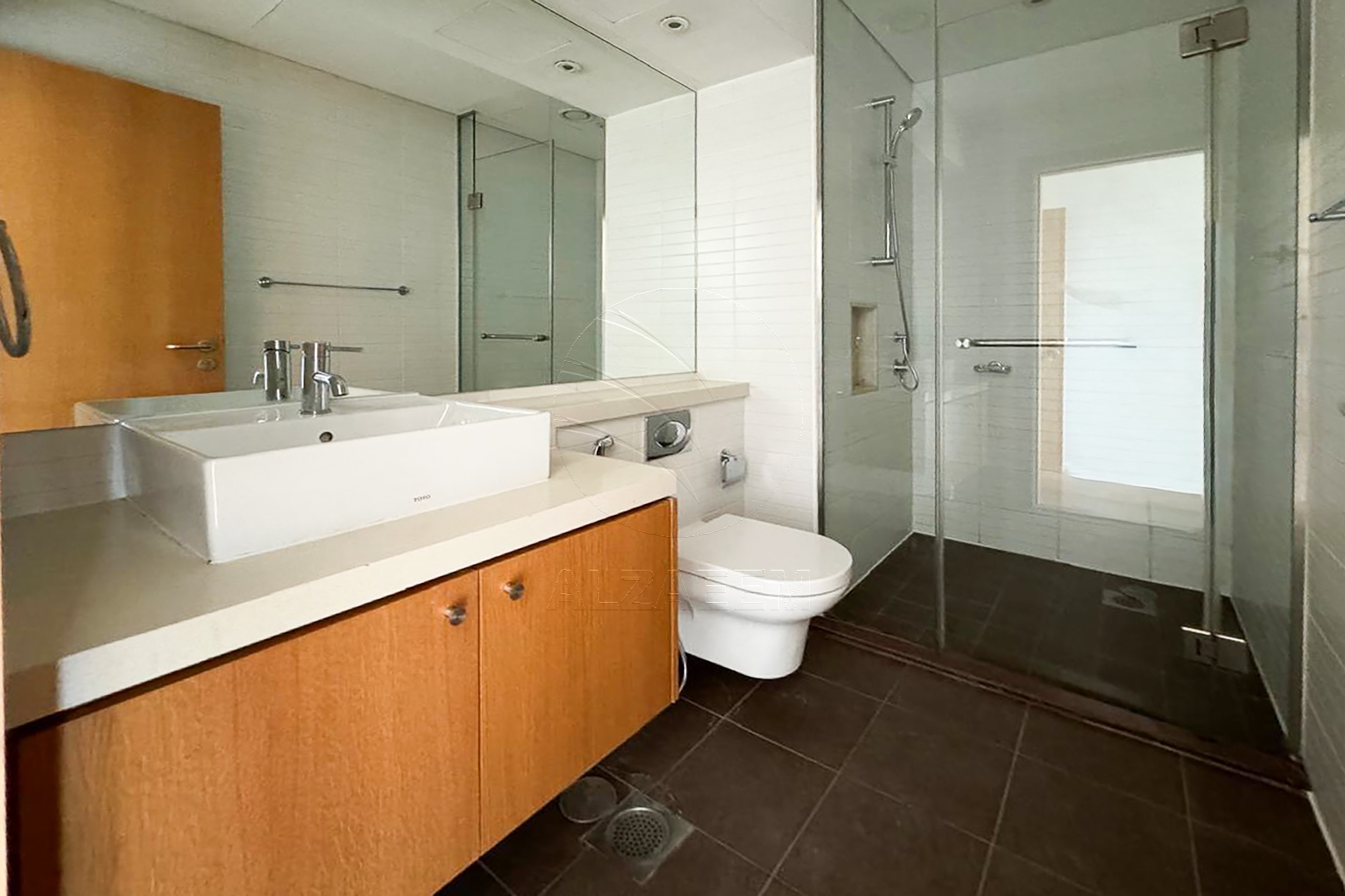 √Modern Living with Private Beach Access | Rented√