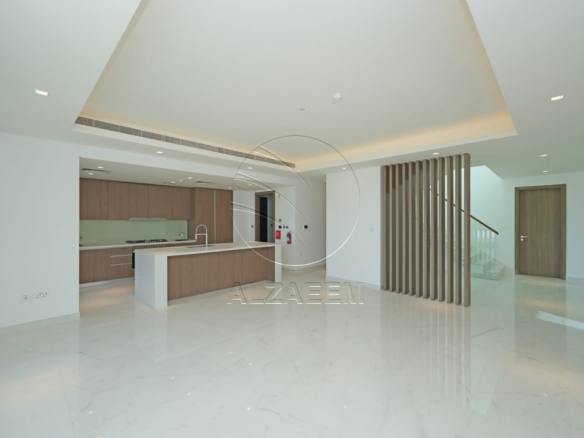 Luxurious Villa with Full Golf Course View