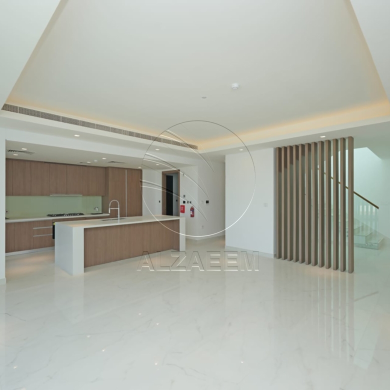 Luxurious Villa with Full Golf Course View