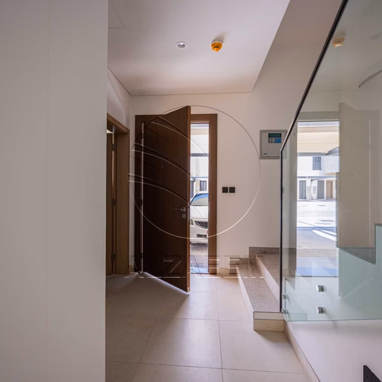 EXCLUSIVE | Spacious 2BR+Maid | Single Row Mid