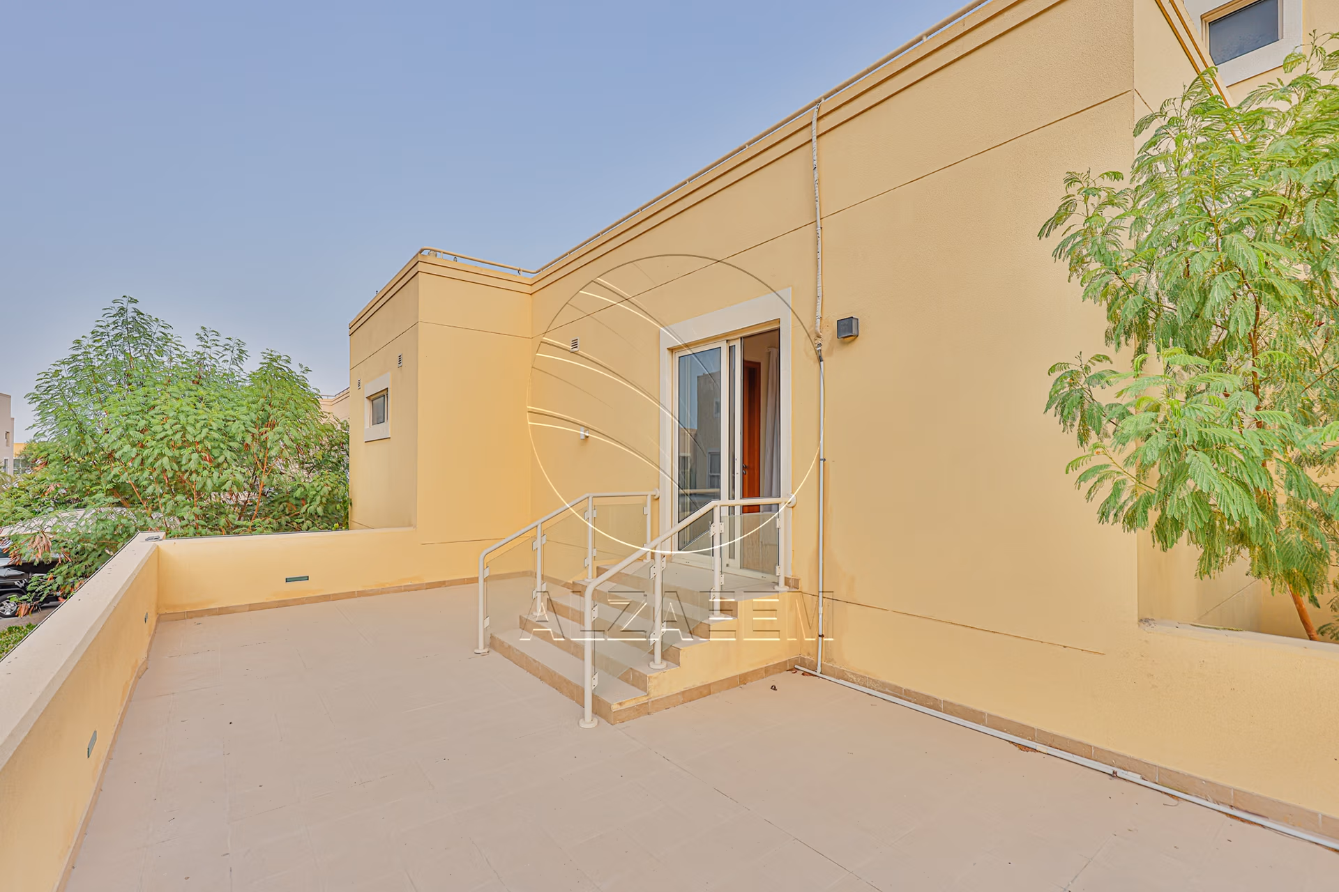 √ Private Pool | Type A | Tenanted | CORNER √