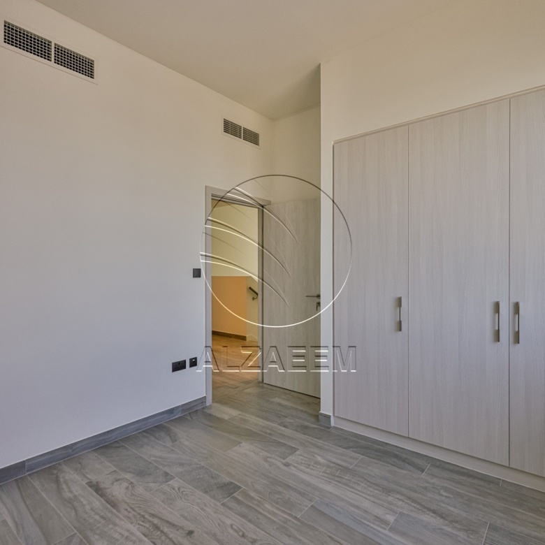 Double Row | Mid Unit | A New Family Home!