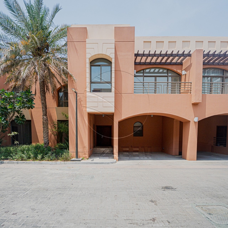 √ Vacant Villa | Premium Living | Price Dropped √