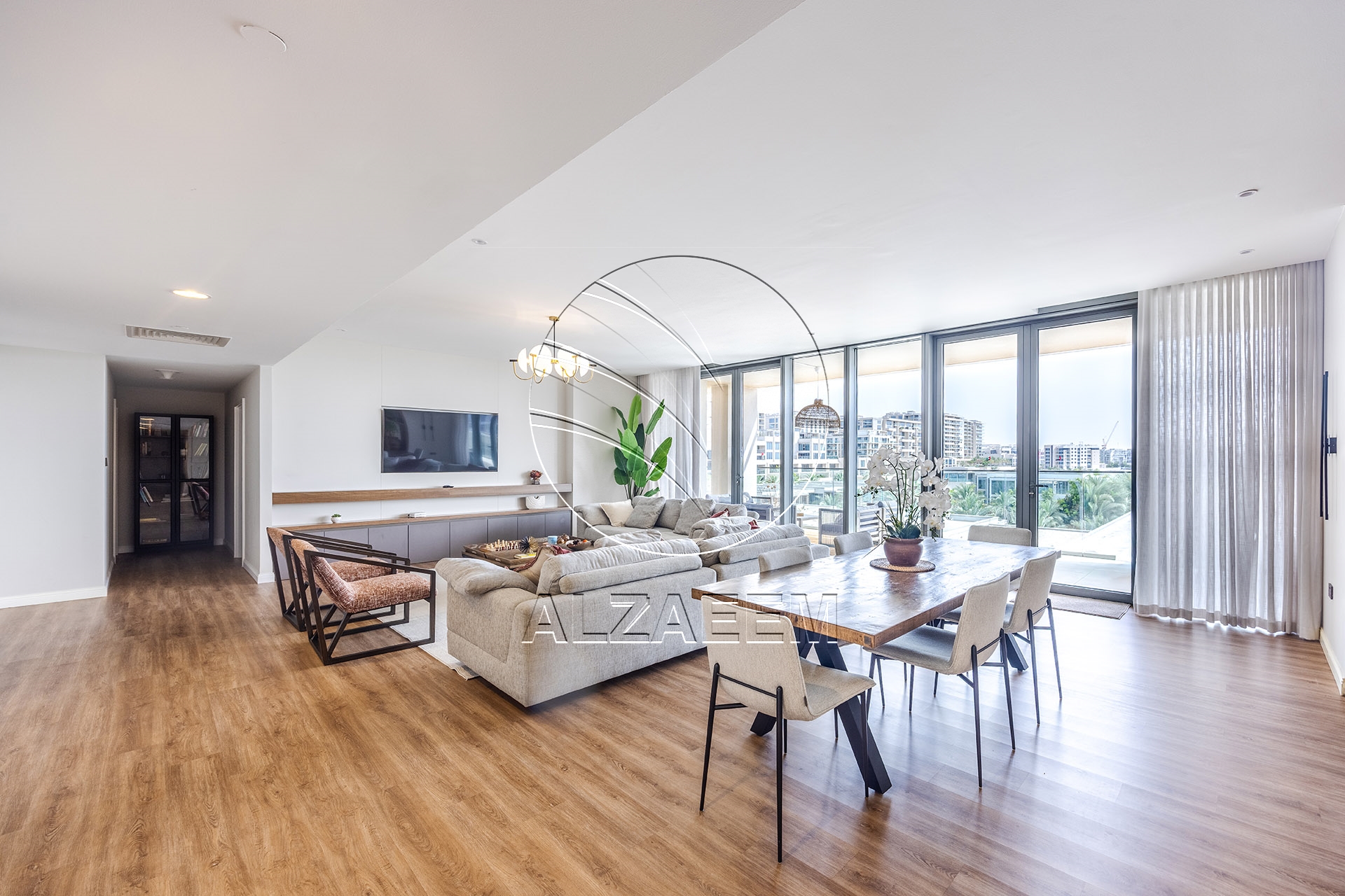 VACANT! 4BR Penthouse | Luxury Living