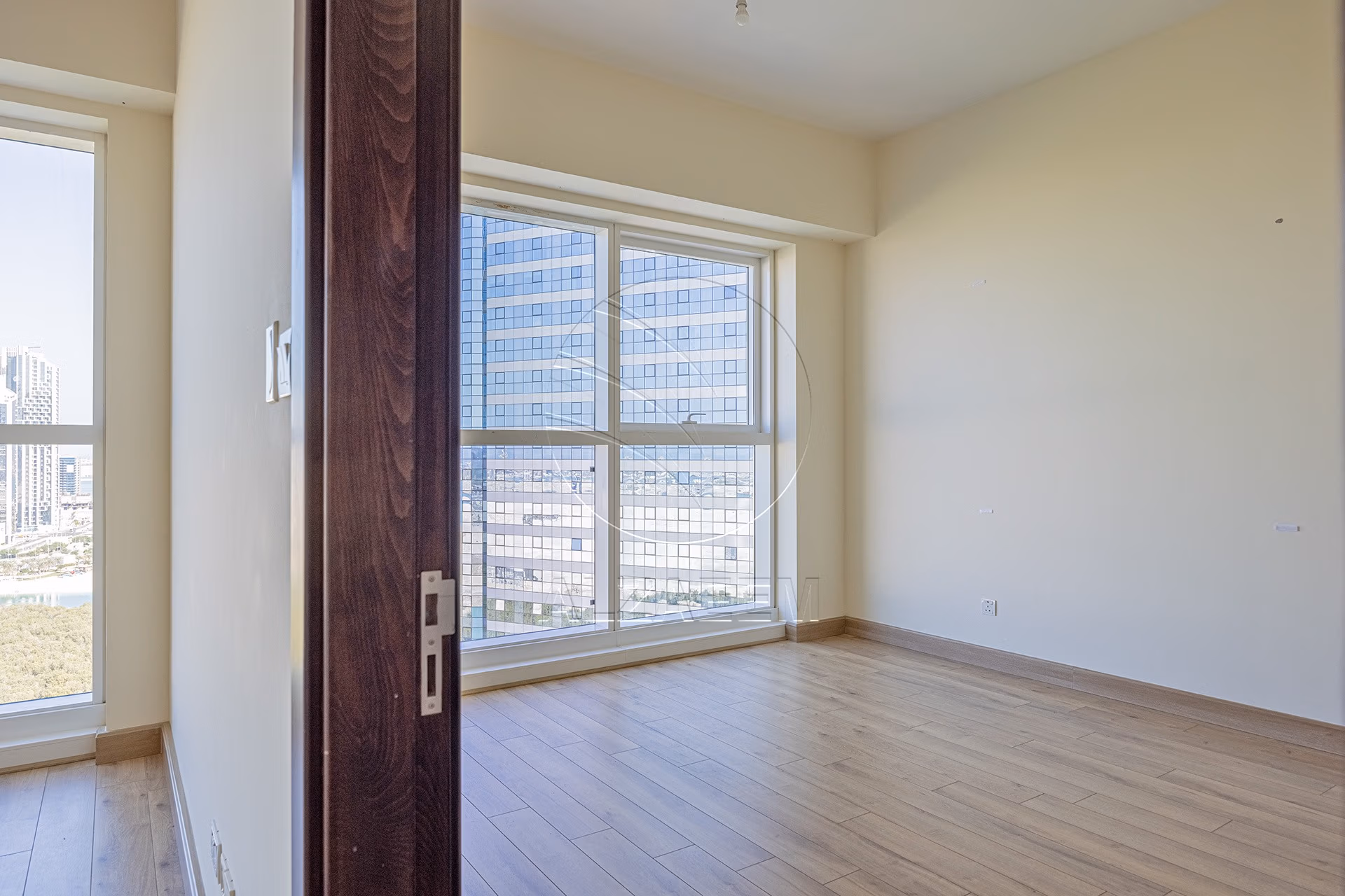 VACANT |1BR with Lovely View | Higher Floor