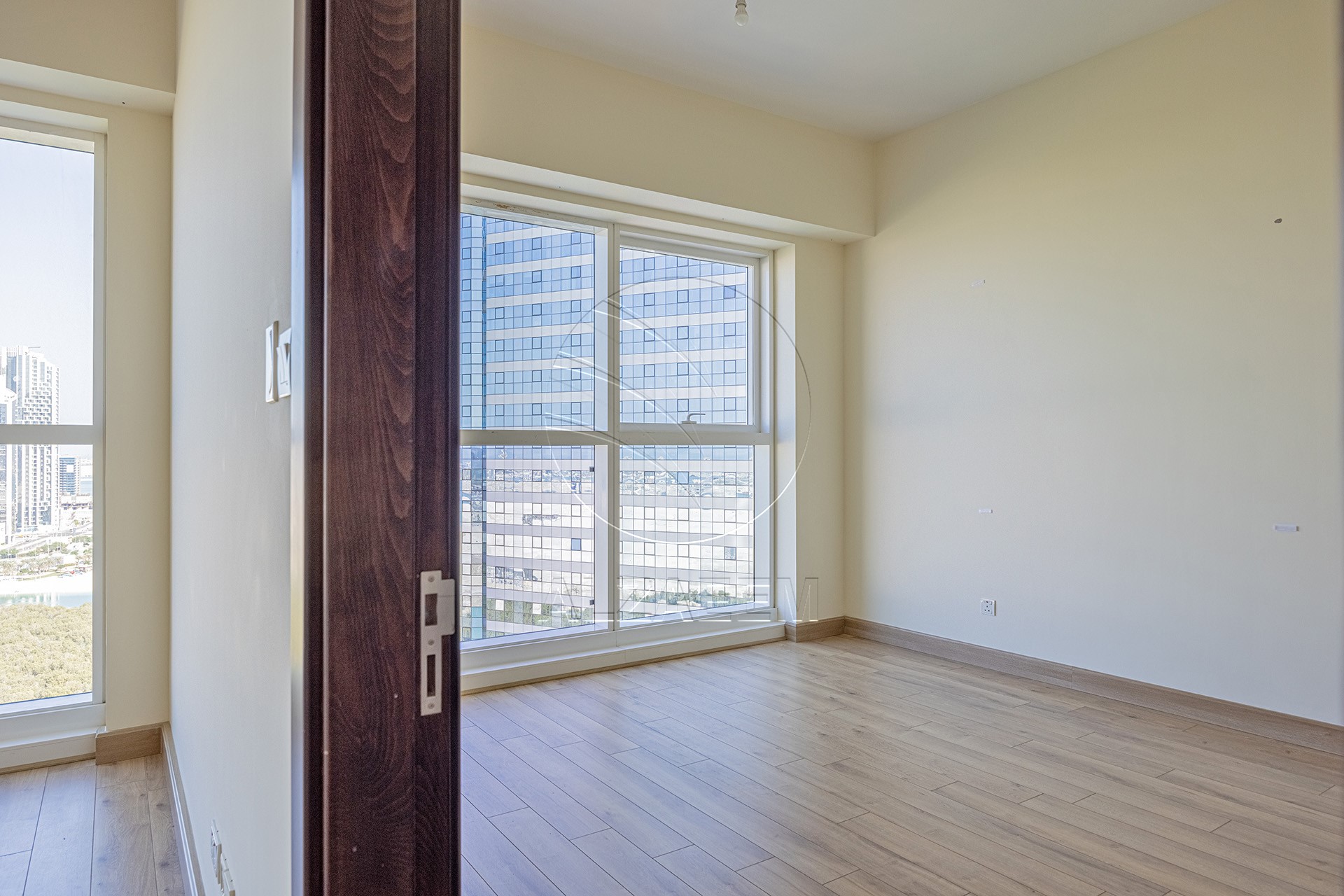 VACANT |1BR with Lovely View | Higher Floor