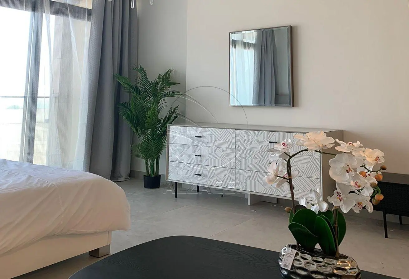 √Fully Furnished | Mid Level | Nice Views√