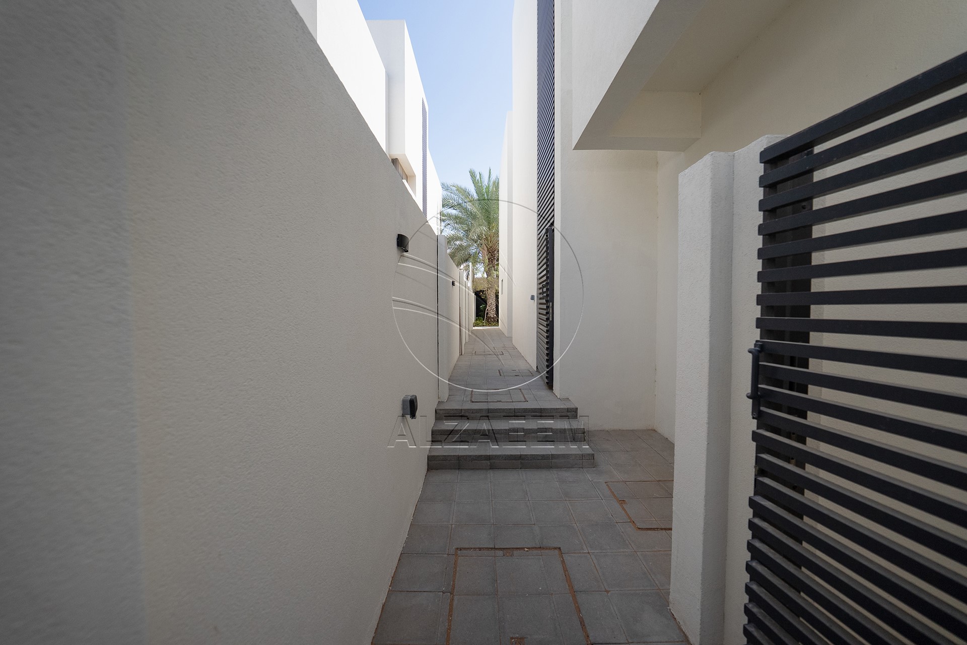 √Corner Unit | 5BR Villa with Pod | 2 Majlis√