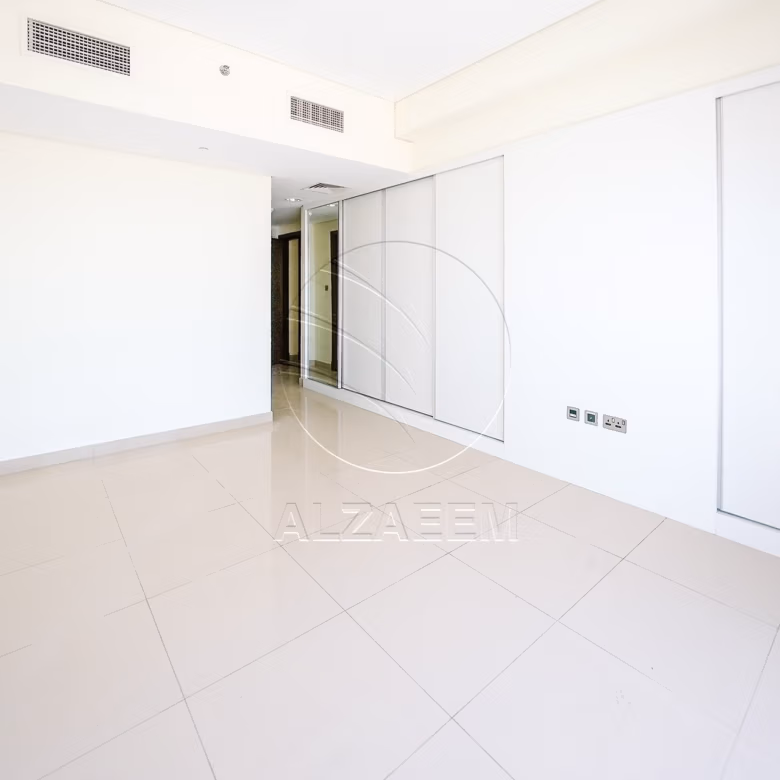 TOP FLOOR | Full Sea View | Move-in Ready
