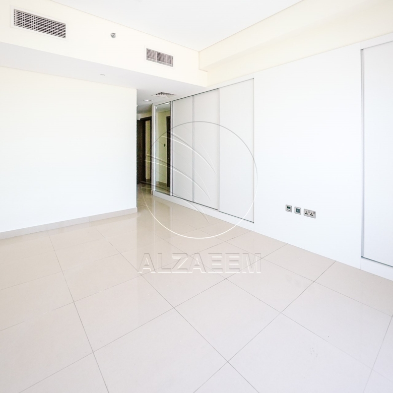 TOP FLOOR | Full Sea View | Move-in Ready