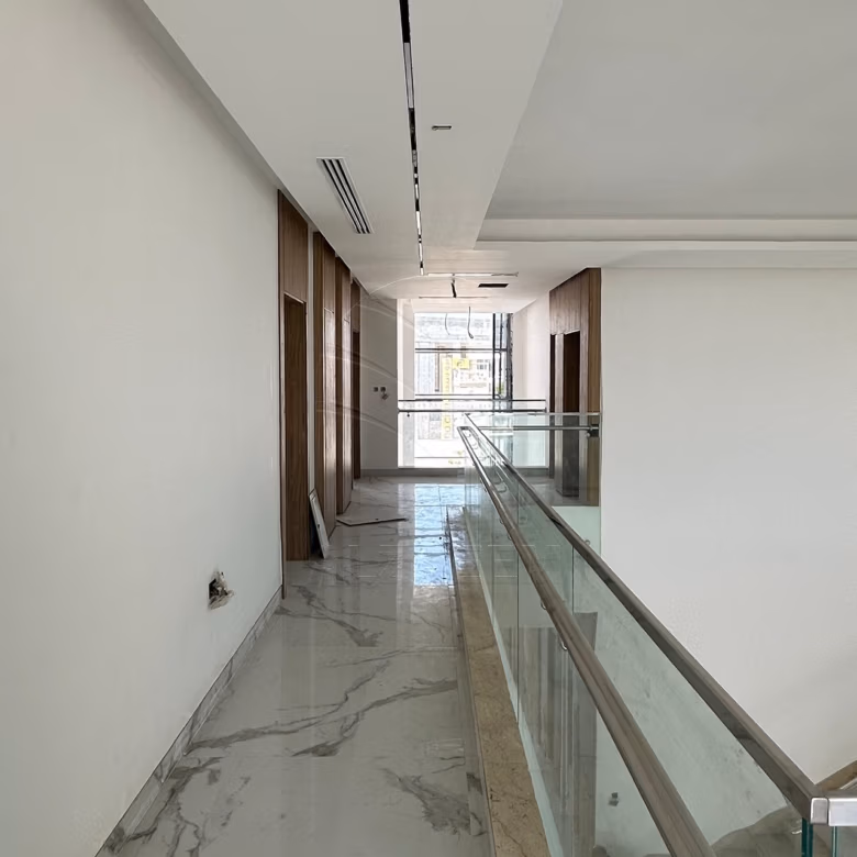√ Single Row | Biggest Plot | 5BR+Lift+Pool √