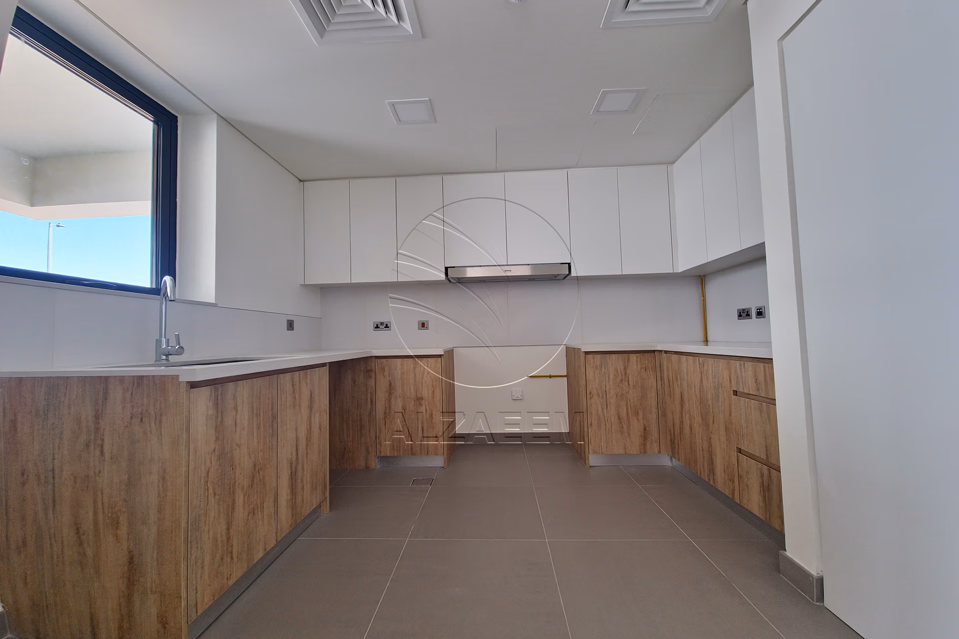 Prime Single Row End Unit | Garden View
