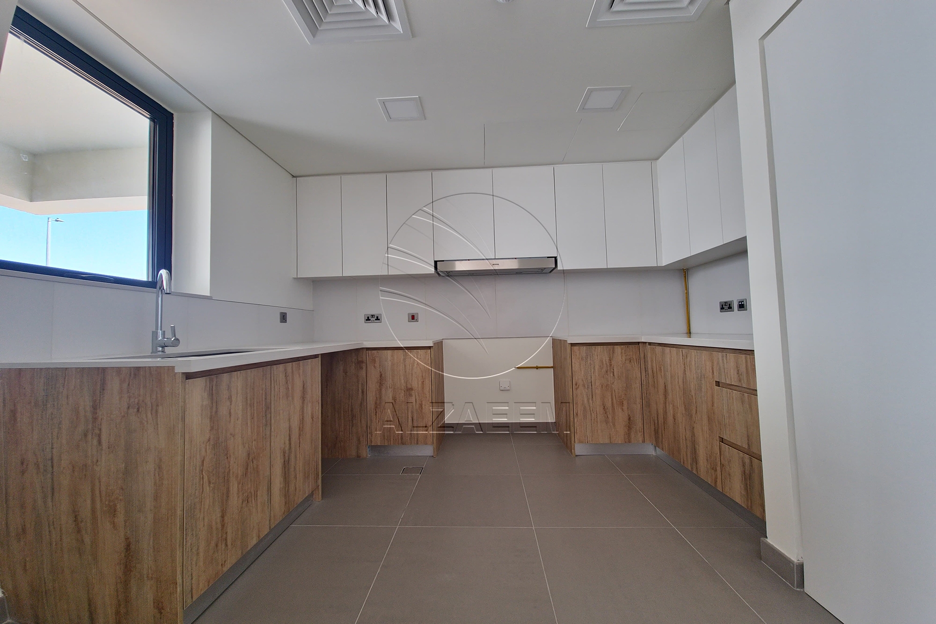 Prime Single Row End Unit | Garden View